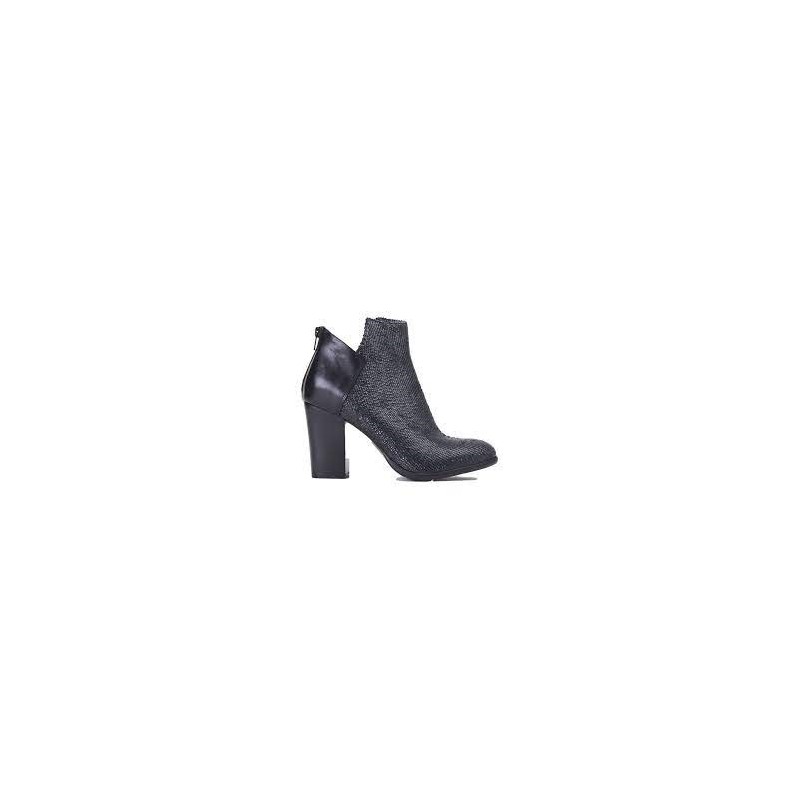260123-1 - Pantofola - Defonseca